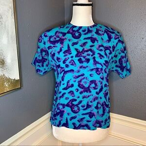 Petite Illustrations leopard print button back top